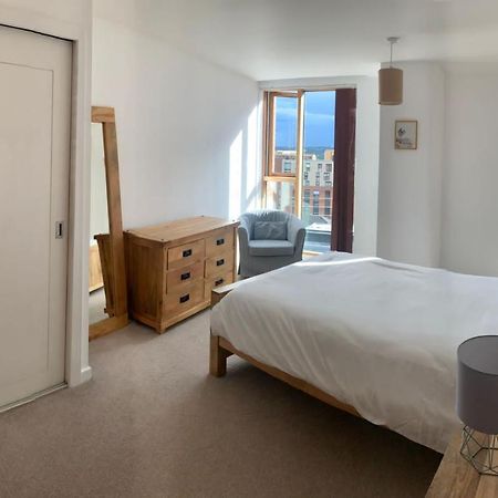 2 Bed Apartment In Granary Wharf Leeds Leeds  Ngoại thất bức ảnh