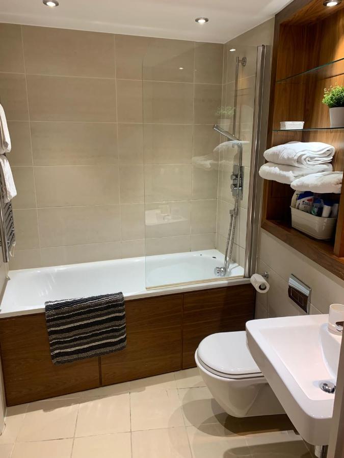 2 Bed Apartment In Granary Wharf Leeds Leeds  Ngoại thất bức ảnh