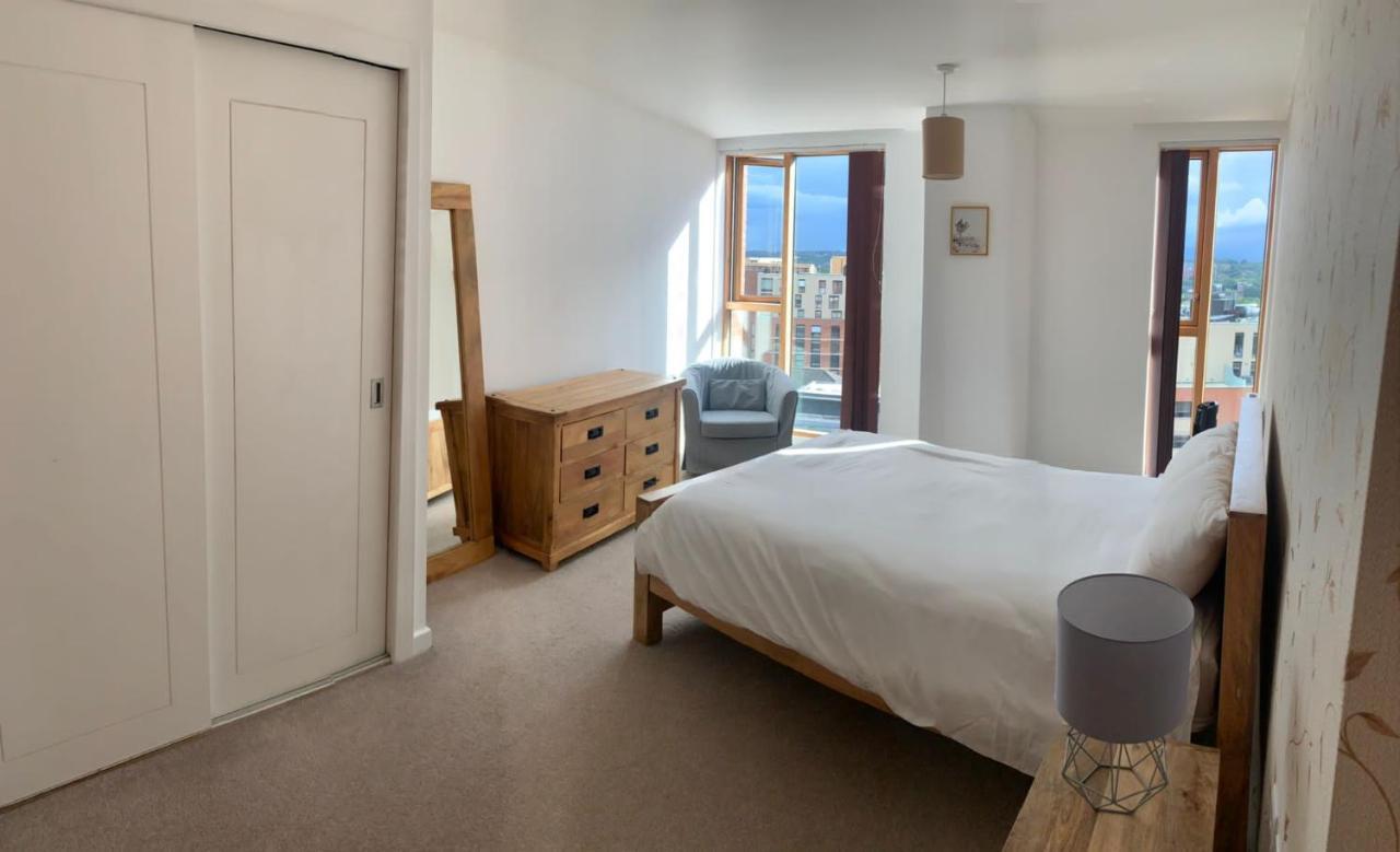 2 Bed Apartment In Granary Wharf Leeds Leeds  Ngoại thất bức ảnh